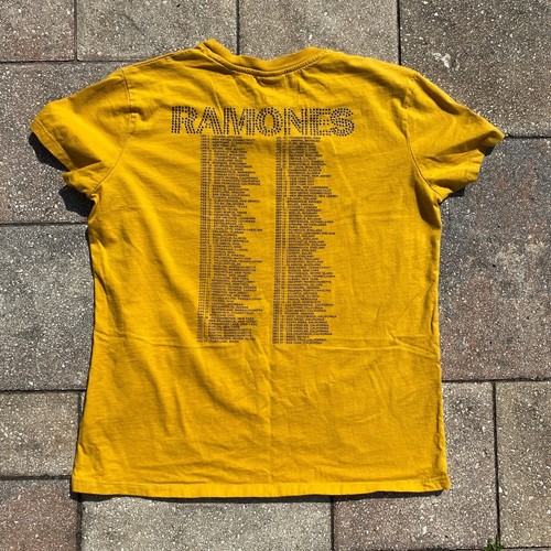 T-shirt ragazza gialla RAMONES abbagliata concerto con date tour taglia media - Foto 9 di 13