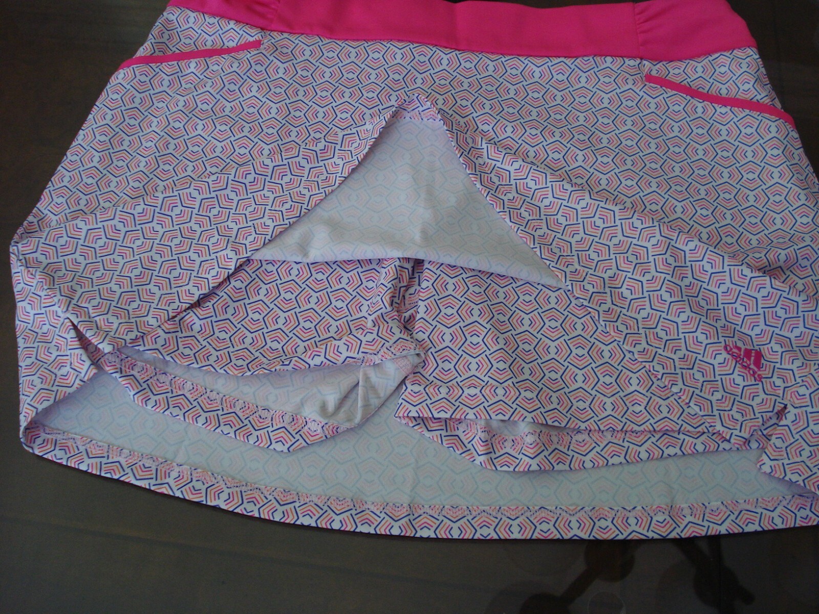 Picture 2 of 6