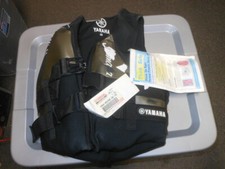 Yamaha Black Size XS Womens PFD Personal Floating Device Vest MAW-09VNE-BK-XS
