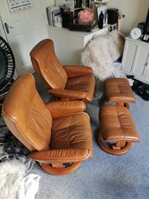 Pair Of Ekornes Stressless Leather Recliner Chairs With Footstools