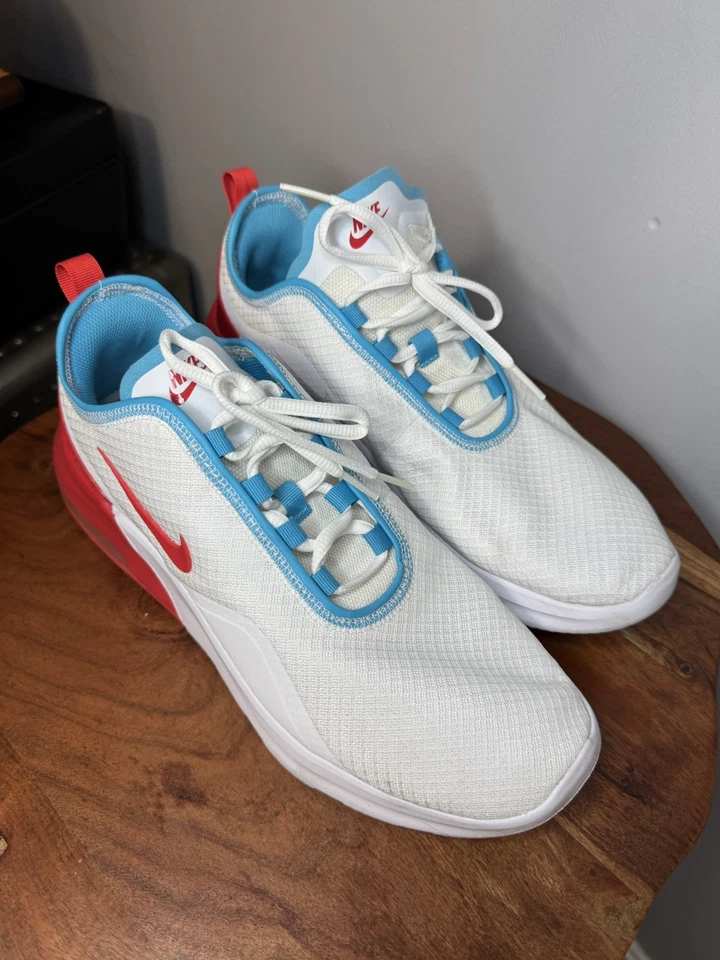 Nike Air Motion 2 Women’s Running Shoes CE 4285-100 Size 11 Sneakers White Red  - Image 2 of 4