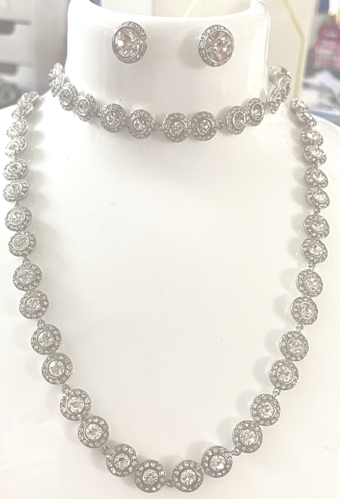 Swarovski Una Angelic Set - Necklace, Bracelet & Earrings Set