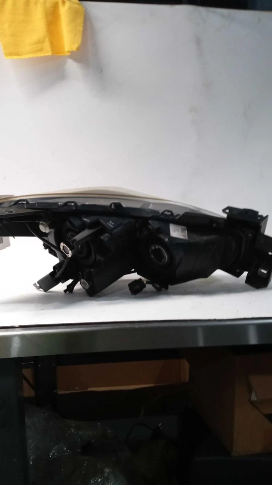 Used Left Headlight Assembly fits: 2017 Mazda 3 halogen Left Grade A Foto 2 de 4