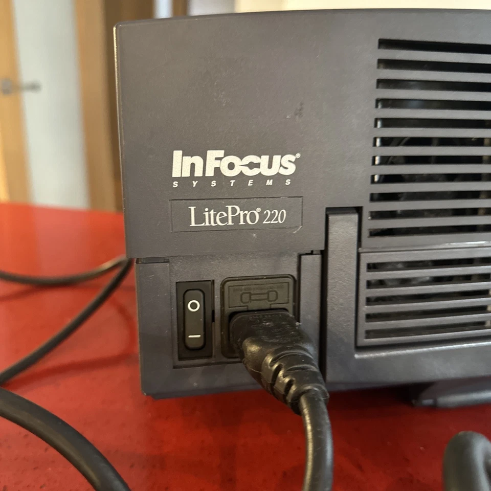 Vintage InFocus Systems LitePro 220 LCD Projector powers on working - Image 2 of 4