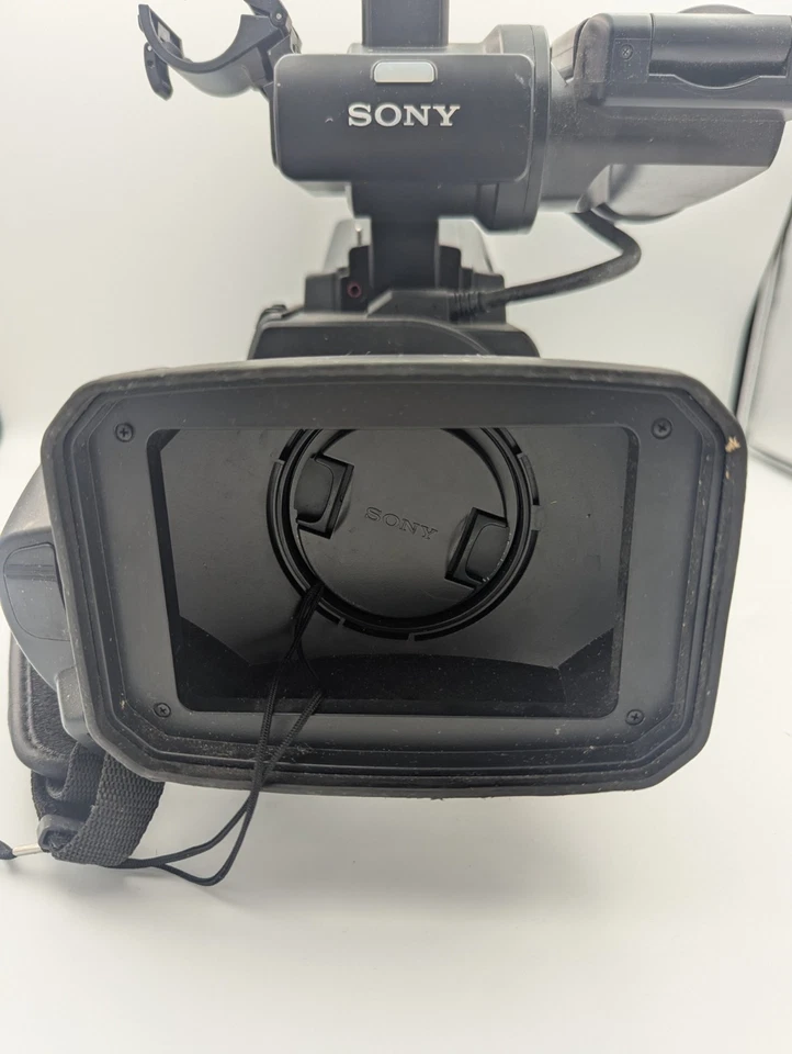 Sony HVR-HD1000E camcorder 6.1MP CMOS Full HD shoulder held camcorder - Image 3 of 4