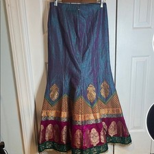 Wedding India Lehenga silk woven embroidered skirt SIZE 6/8 formal heavy