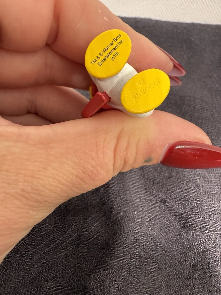 Kidrobot Looney Tunes Mini Figura Vinilo Llavero Serie Foghorn Leghorn Sin Caja Foto 3 de 3