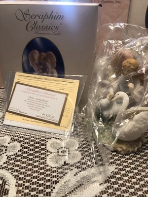Seraphim Classics Heaven On Earth Olivia ''Loving Heart'' Figurine Original Box 