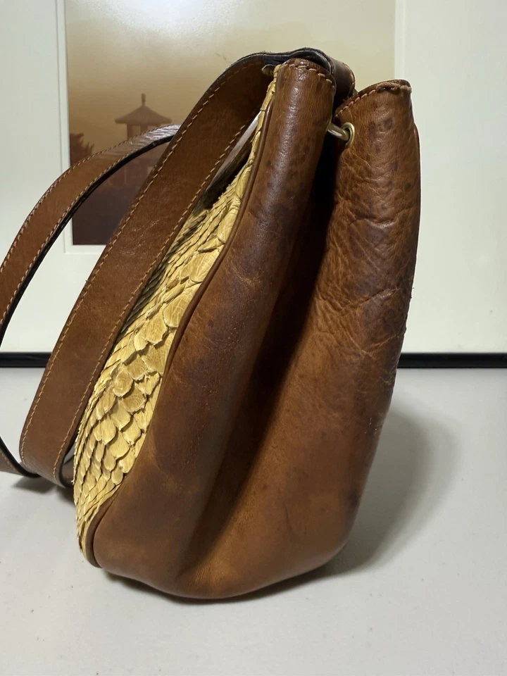 Bolsa tiracolo vintage por Paolo Masi Firenze couro marrom e píton amarela - Imagem 3 de 4