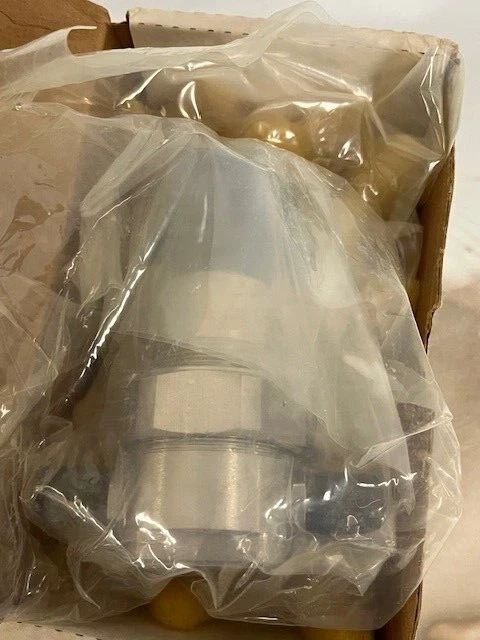 VERIFLO P/N 42500341,  4 WAY GAS REGULATOR, 959-100-W-FS-MMMM, NOS Foto 2 de 4