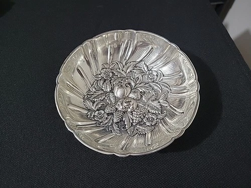 Vintage S. Kirk & Son 430 Sterling Silver Repousse Footed Berry/ Candy Dish 105g