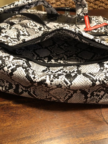 NEW Samantha Brown Snake Print Embossed Backpack Black/Cream Women's - Picture 13 of 16