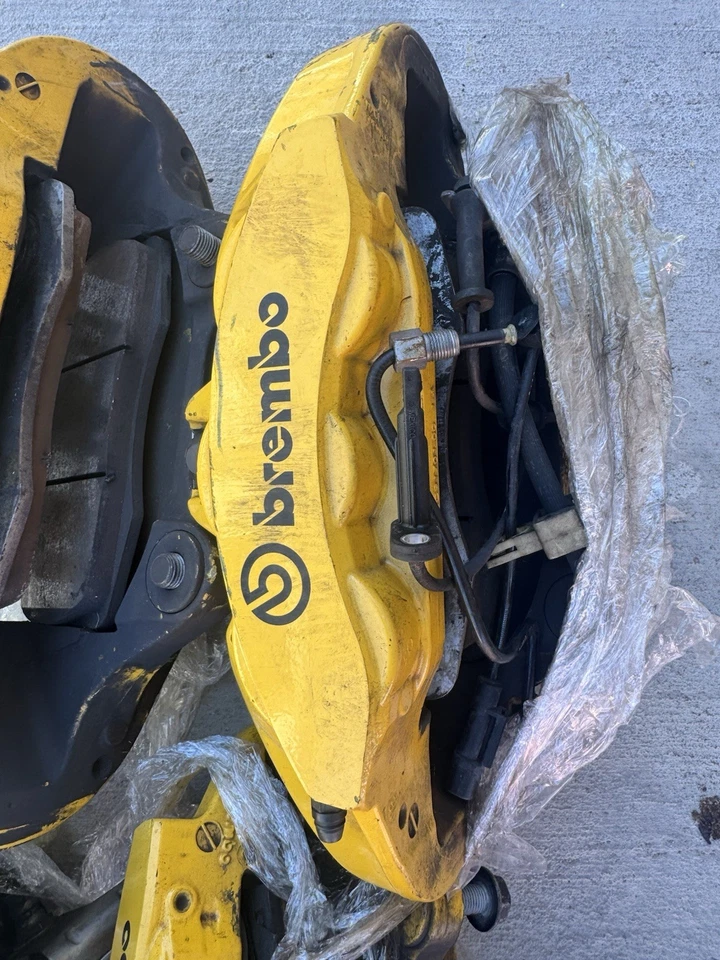 2018-2021 Jeep Grand Cherokee Trackhawk Calipers Front & Rear - Image 2 of 4