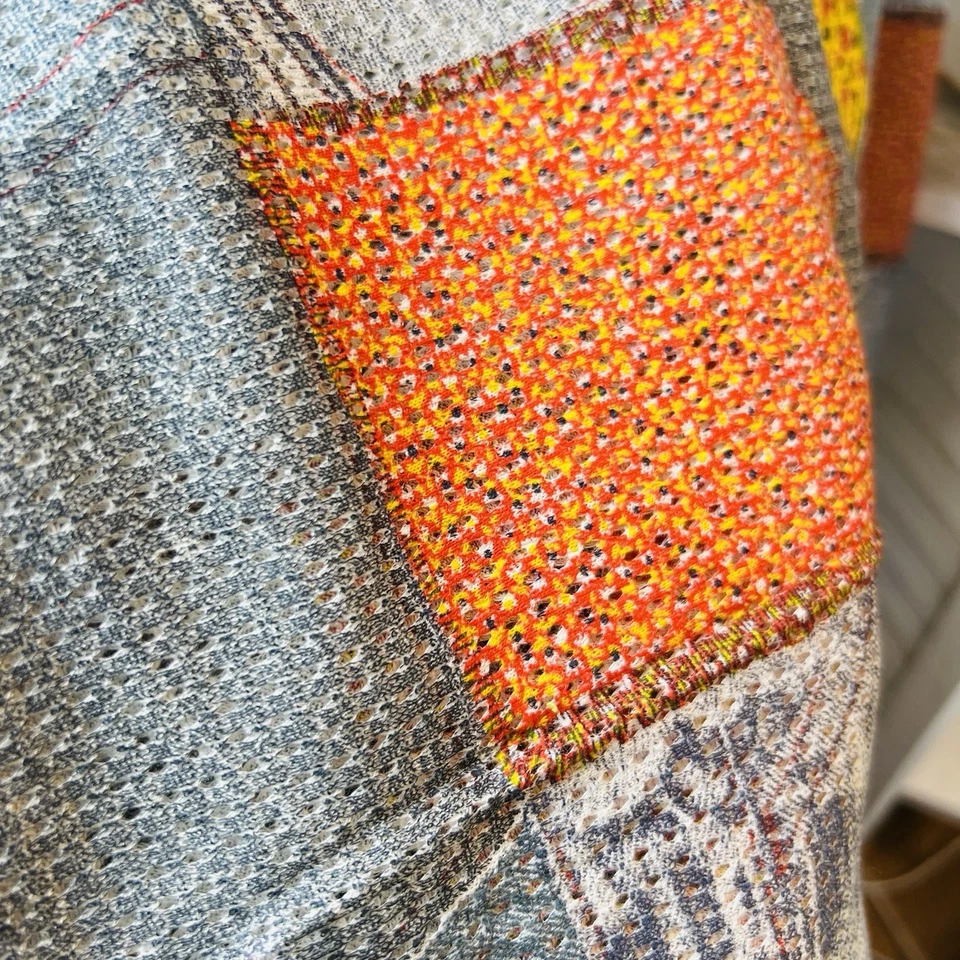 Tecido de malha vintage patchwork aparência aproximadamente 118x60" estampa floral colorida jeans - Imagem 4 de 4