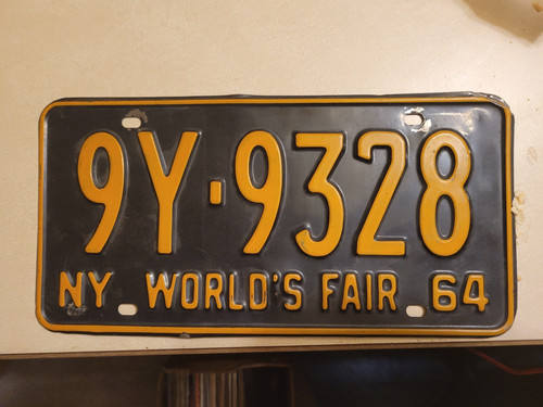 1964 New York World's Fair License Plate 9Y 9328