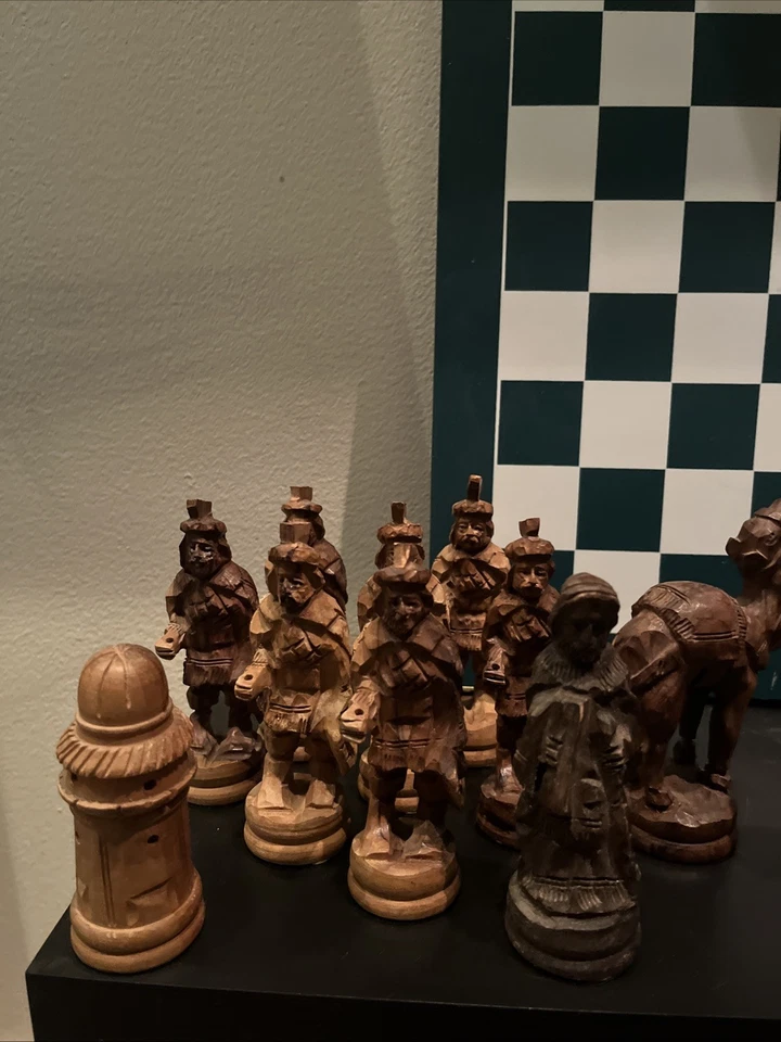 Juego de ajedrez vintage de madera hecho a mano de 21" piezas de tablero, tallado a mano raro Foto 4 de 4