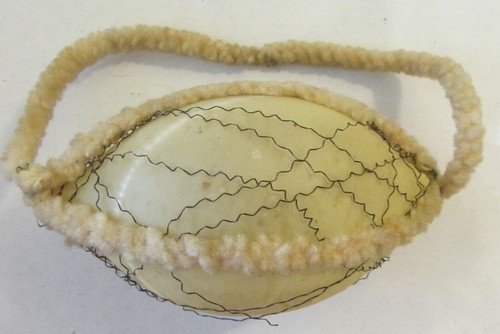 1890s Wire Wrapped Oval Glass ornament Gold Dresden A Merry Christmas Chenille - Picture 4 of 7