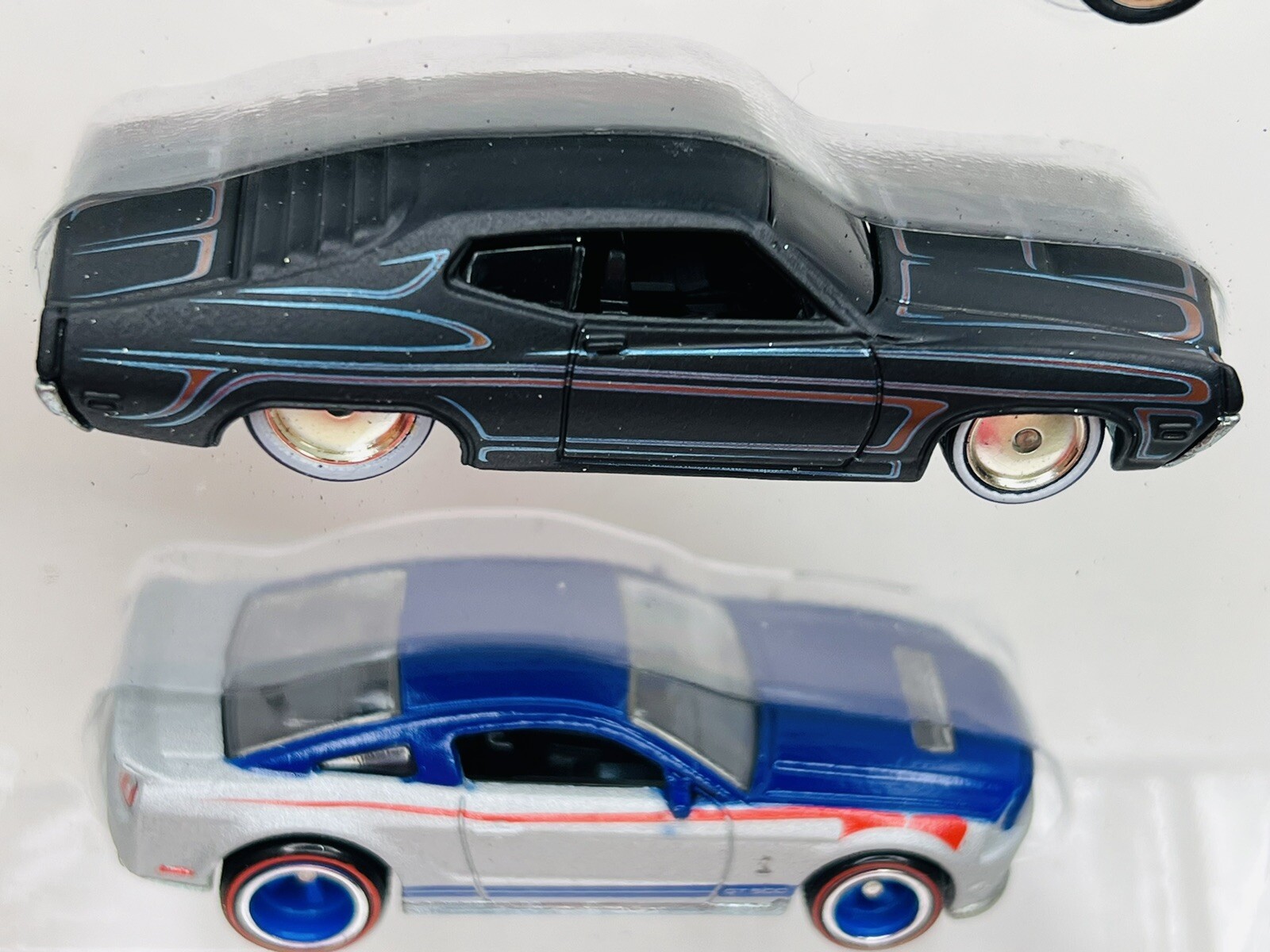 Set of 4 Hot Wheels Garage Ford Vs GM RR Cougar Fairlane Torino Shelby GT500 thumbnail 6