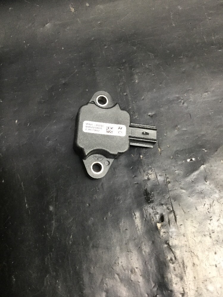 NEW MOPAR CHRYSLER JEEP DODGE RAM STEERING WHEEL CRUISE CONTROL  