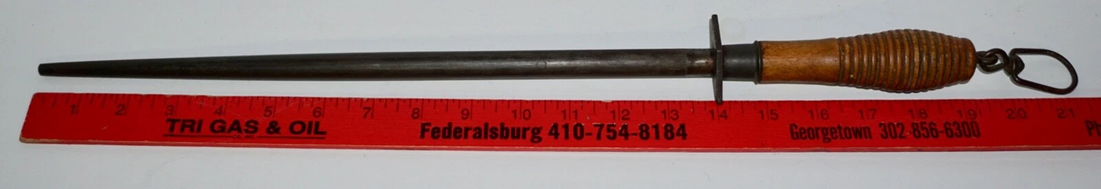 Vtg Lee's Landers Frary & Clark Chef Butcher Knife Sharpening Steel Honing Rod
Opens in a new window