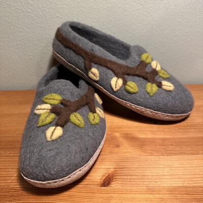 Ambler Women’s Felted Wool Slippers Small 7/8 Leather Bottom Tree Branch  Design