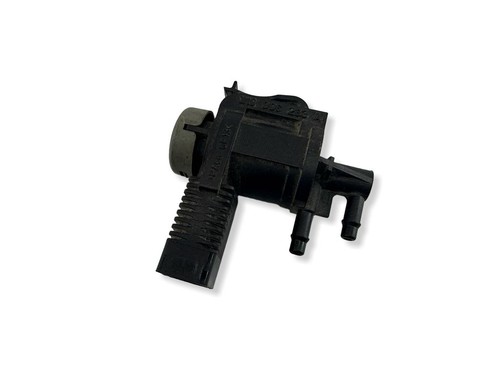 Volkswagen Golf V 2004 Benzin 85kW Turbolader Druckwandler Magnetventil LAA35877