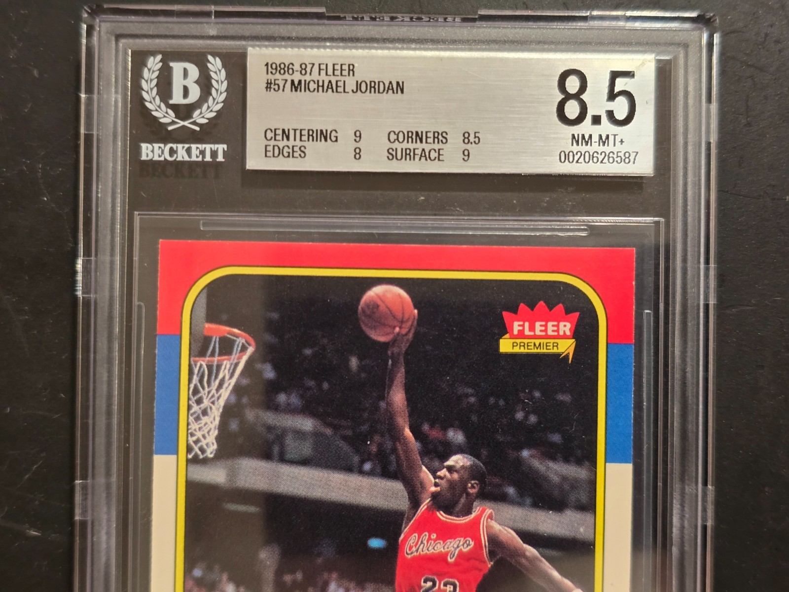 🔥 1986 FLEER MICHAEL JORDAN #57 ROOKIE RC BECKETT BGS 8.5 w/ (2) MINT BGS 9 🔥 view 2