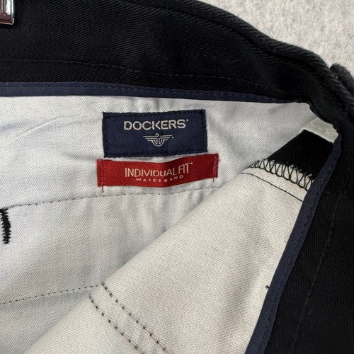 Pantalones chinos Dockers para hombre calce clásico originales caqui negros 38 x 34 nuevos con etiquetas - Imagen 6 de 13
