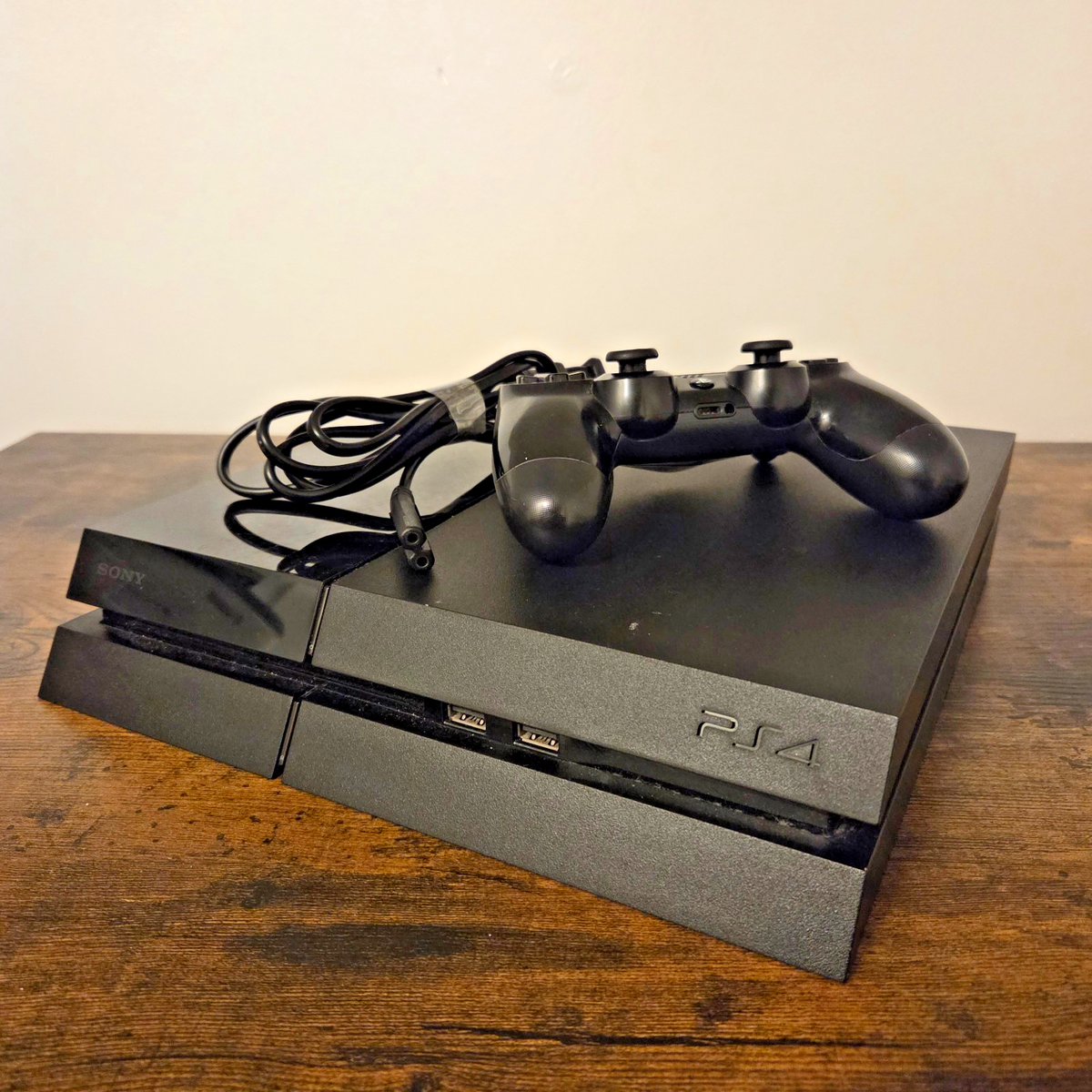 Sony PlayStation 4 500GB Jet Black Console with Controller & Cable