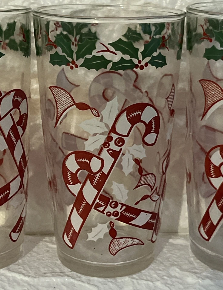 Juego de 4 vasos festivos vintage Hazel Atlas tema navideño bastón de caramelo usados en excelente estado Foto 3 de 4