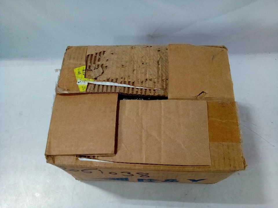 R&Y A/C Compressor Delphi 6562128 04 AA38 Compressor - Image 3 of 4