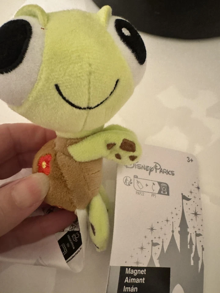 Disney Parks - Finding Nemo Squirt Magnetic Magnet Hands Clinger Mini Plush Pal - Image 2 of 4