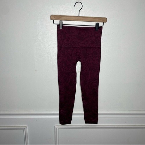 Spanx Look At Me Now Rose Garnet Cropped Leggings Womens S NWT - Picture 4 of 4