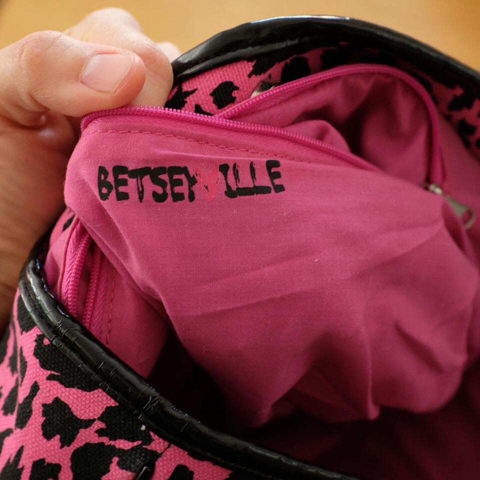 Betsey Johnson Bag Y2K Betseyville Romantic Summer Black and Pink
