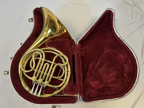 QUALITY! CONN 14D U.S.A. SINGLE FRENCH HORN + CASE