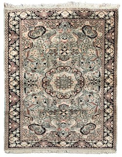 Authentic Hand Knotted Vintage Agra Wool Area Rug 6 x 4 Ft