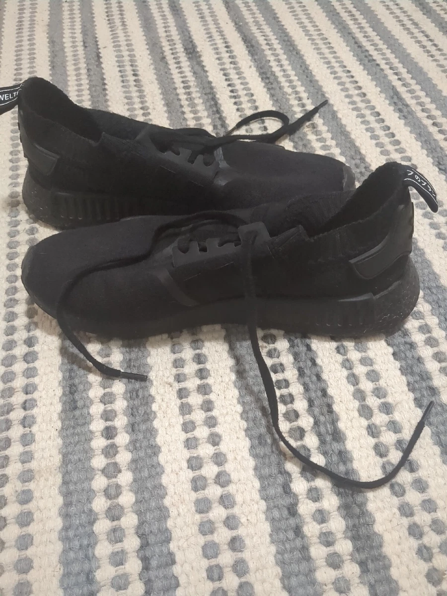 adidas gazelle silver green womens Adidas NMD R1 Japan Triple Black