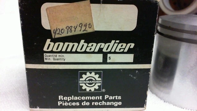 Genuine Vintage Rotax Piston LH 1969 Nordic 369cc 420984920 *New Old Stock* — 第 2/4 张图片