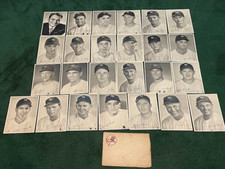 SUPER RARE 1950 New York Yankees 25-Photo Set W/ENVELOPE Joe DiMaggio Yogi Berra