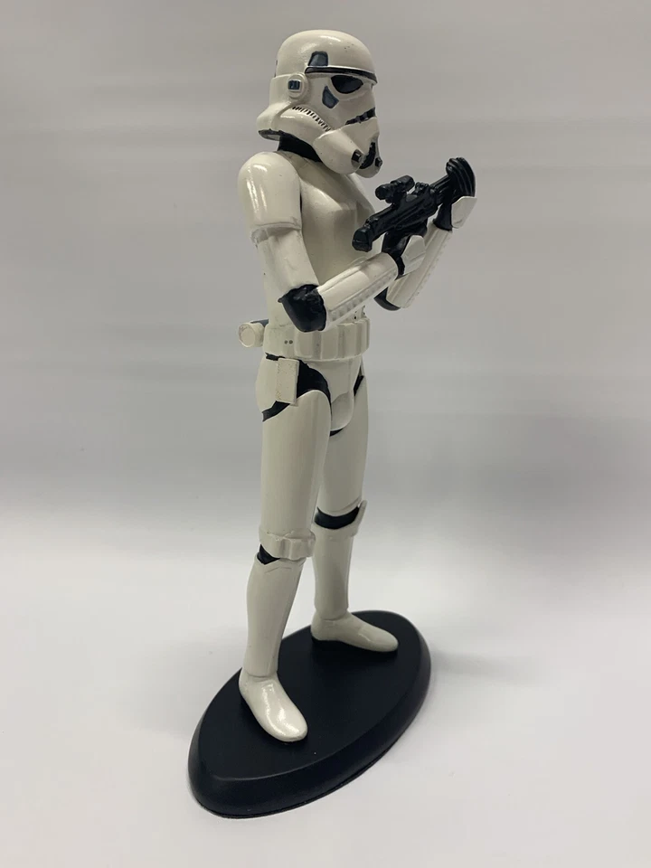 Estatua de resina Star Wars: Elite Collection Storm Trooper (2ª versión) (Attakus) Foto 3 de 4