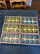 The Christmas Gallery Glass Christmas Ornaments In Original Boxes, Vintage, 1967