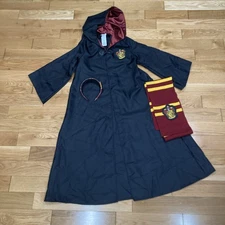 Harry Potter Wizarding World Gryffindor Robe Kids Large  10/12 Scarf & Headband