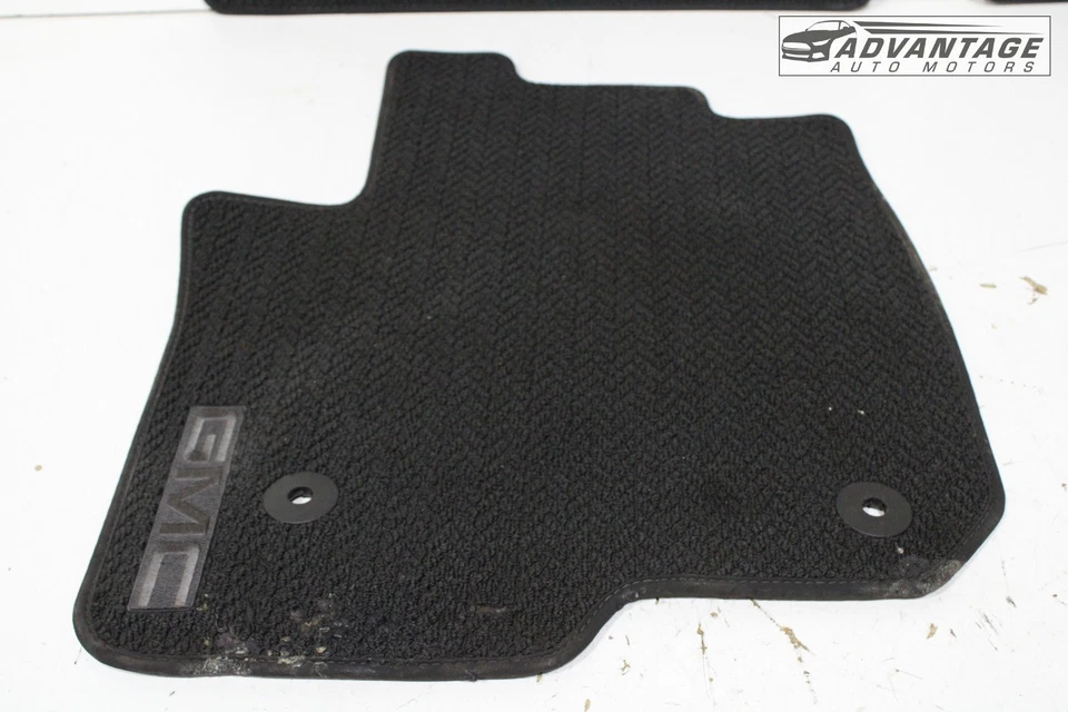 20-25 GMC SIERRA 2500 JUEGO ALFOMBRILLAS ALFOMBRILLAS DELANTERAS Y TRASERAS IZQUIERDA Y DERECHA OEM Foto 2 de 4