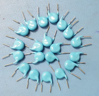 (20PCS)Capacitors , CERAMIC DISC , KC222m , 2200PF , 250V , MJ502 , CUT LEADS