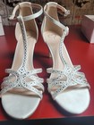 Schuhe Damen Absatz Sandalen Sandaletten beige mit Steinchen 41 NEU