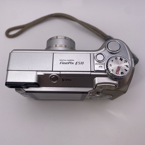 Fujifilm Digital Camera FinePix E510 5.2MP Silver Tested - Picture 9 of 21