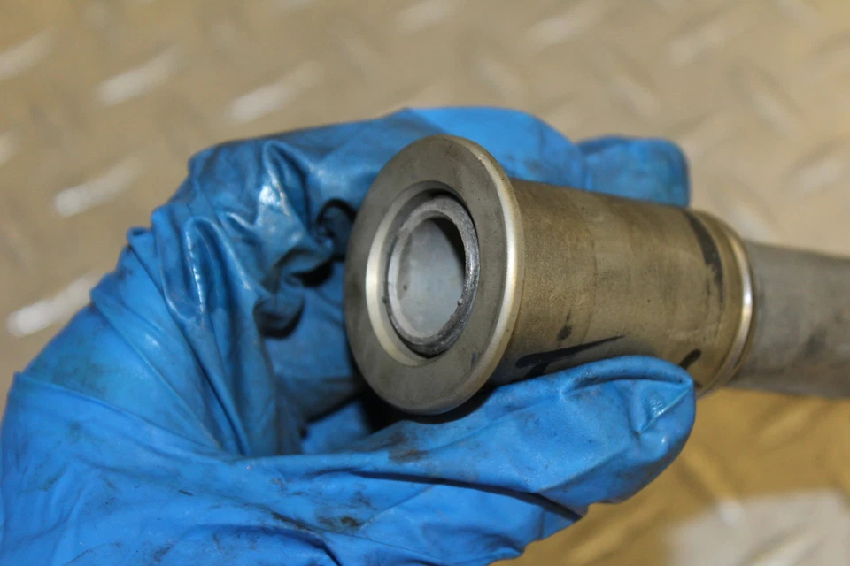 BMW K1200S 2005 llanta delantera eje pivote perno Foto 3 de 4