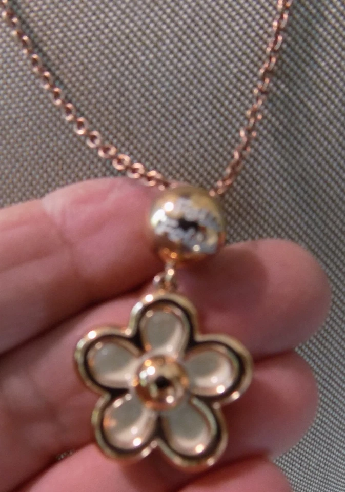 Nuevo Folli Follie Collar Perlado Flor Bola Colgante Oro Rosa Cadena Logo Foto 3 de 4