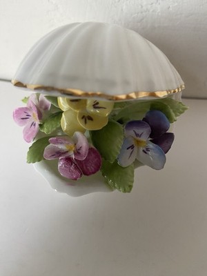Royal Doulton Floral Muschelschale Bone China Made in England handbemalt königlich