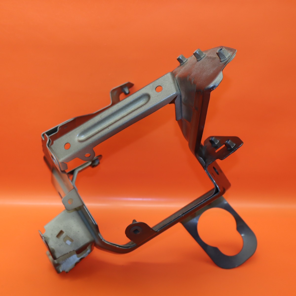 LAMBORGHINI URUS FRONT WING SUPPORT BRACKET RIGHT 2019-2021 2022 2023 4ML821132A